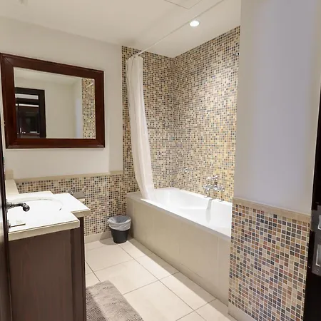 Serene Oasis In Downtown Dubai - Just 5 Min Walk To Burj & Mall! Exterior photo